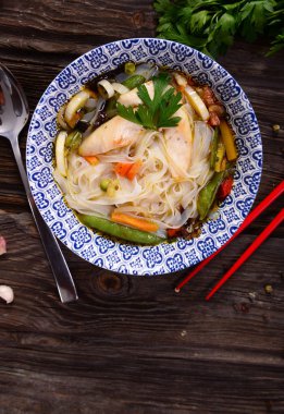 Pho çorbası - Asya geleneksel çanak