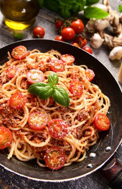 Lezzetli ev yapımı spagetti bolognese, yakın 