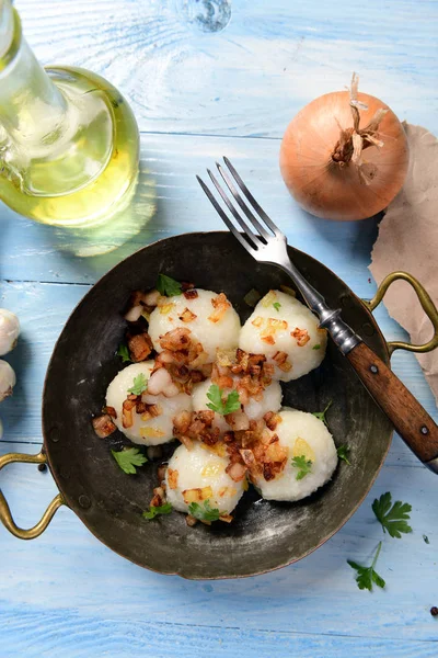 Meat Stuffed Potato Dumplings Fried Onion Greaves Top — Stock Photo, Image