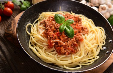 Lezzetli ev yapımı spagetti bolognese, yakın 