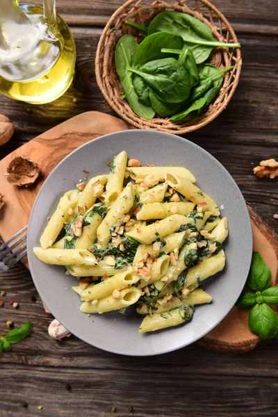 Penne Pasta Spinach Gorgonzola Cheese Walnuts — Stock Photo, Image