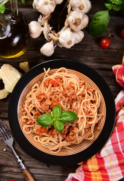 Leckere Hausgemachte Spaghetti Bolognese Aus Nächster Nähe — Stockfoto