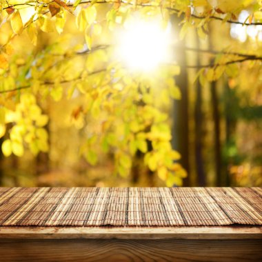 boş tahta masa arkaplanı