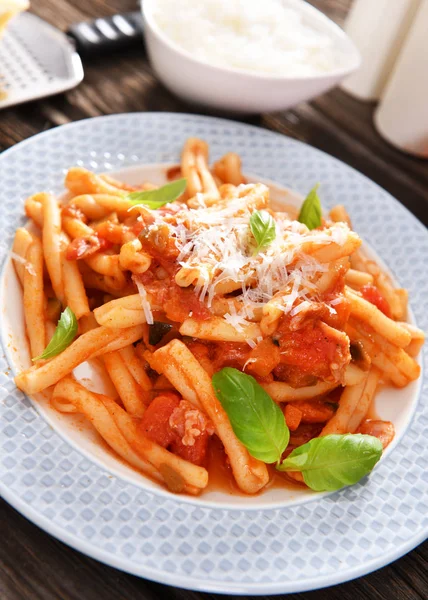 Pasta Nach Italienischem Vorbild Mit Tomatensauce — Stockfoto