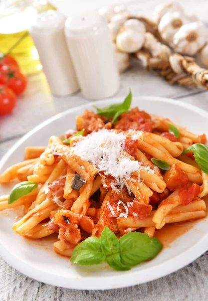 Italiensk Pasta Med Tomatsås — Stockfoto