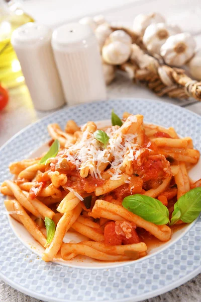 Makaron Stylu Włoskim Sosem Pomidorowym — Zdjęcie stockowe