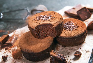 Lezzetli çikolatalı tatlılar yakın çekim