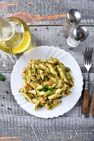 Penne Pasta Con Espinacas Carne —  Fotos de Stock