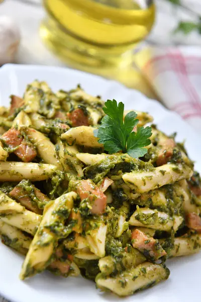 Penne Tészta Spenót Hús — Stock Fotó