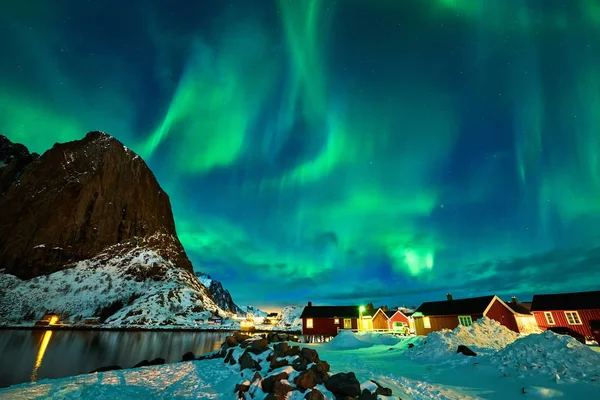 Aurora borealis над Норвегией — стоковое фото