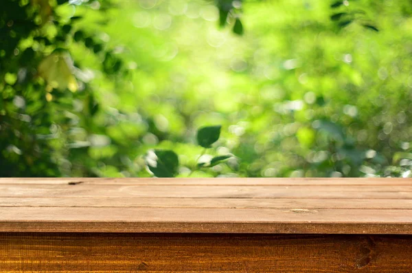 Fundo de mesa de madeira vazio — Fotografia de Stock
