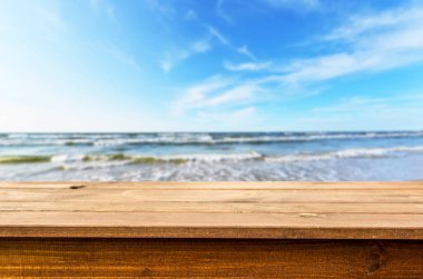 boş tahta masa arkaplanı