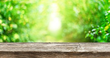 boş tahta masa arkaplanı