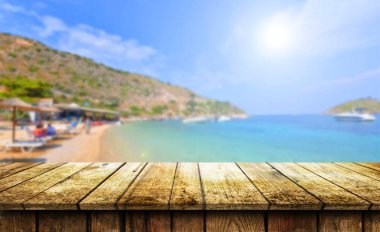 boş tahta masa arkaplanı