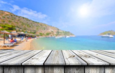 boş tahta masa arkaplanı