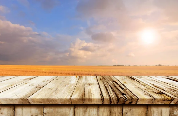 Lege houten tafel achtergrond — Stockfoto