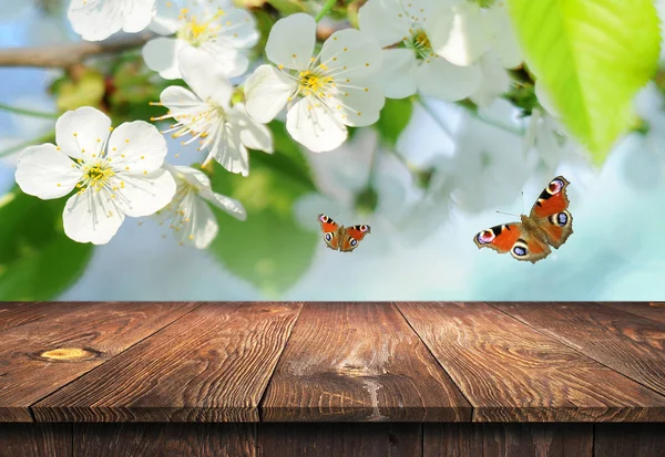 Leerer hölzerner Tisch Hintergrund — Stockfoto