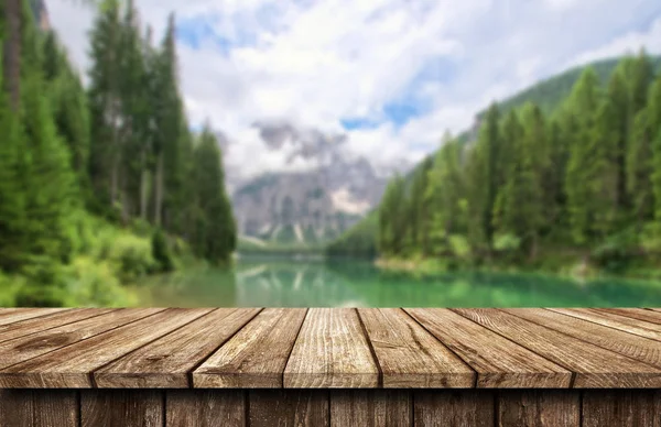 Lege houten tafel achtergrond — Stockfoto