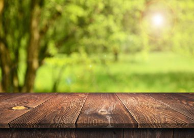 boş tahta masa arkaplanı