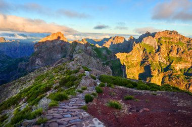 Madeira ada dağlarının manzarası