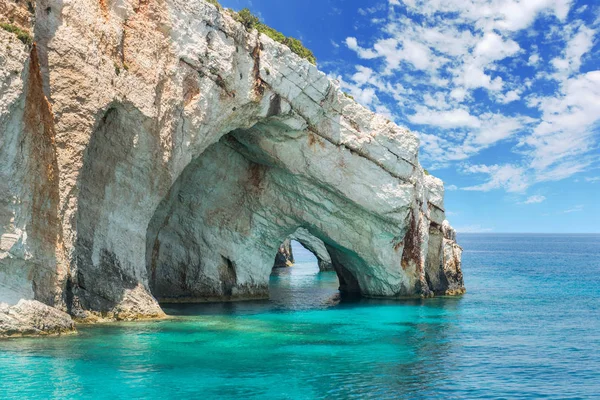 Blauwe grotten op het eiland Zakynthos - Griekenland — Stockfoto