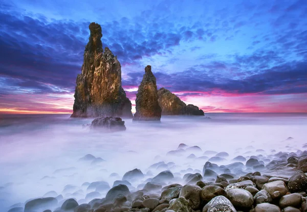 Krajina na ostrově Madeira-skály Ribeira da Janela — Stock fotografie