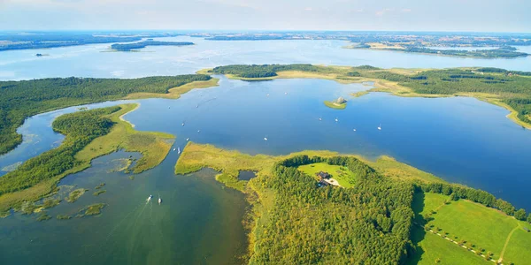 Paisaje aéreo desde el distrito del lago Drone-Masuria en Polonia — Foto de Stock