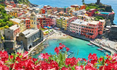 Vernazza - İtalya 'nın Cinque Terre kentindeki beş şehirden biri