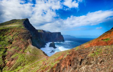 Madeira adasının manzarası - Portekiz