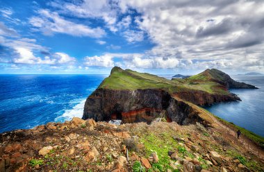 Madeira adasının manzarası - Portekiz