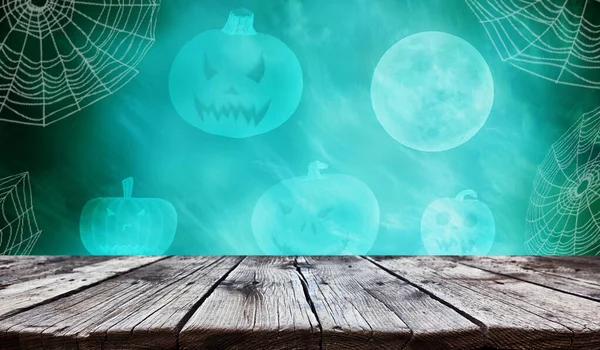 Prázdný dřevěný stůl - Halloween pozadí — Stock fotografie