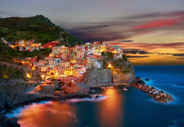 İtalya 'nın ünlü şehri Manarola - Cinque Terre, Liguria