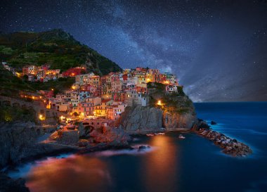 İtalya 'nın ünlü şehri Manarola - Cinque Terre, Liguria