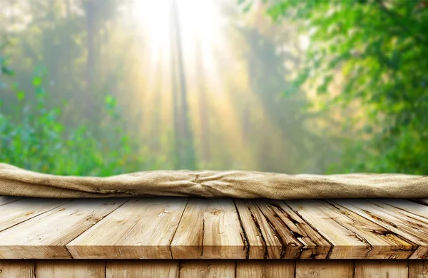空の木製テーブルの背景 — ストック写真
