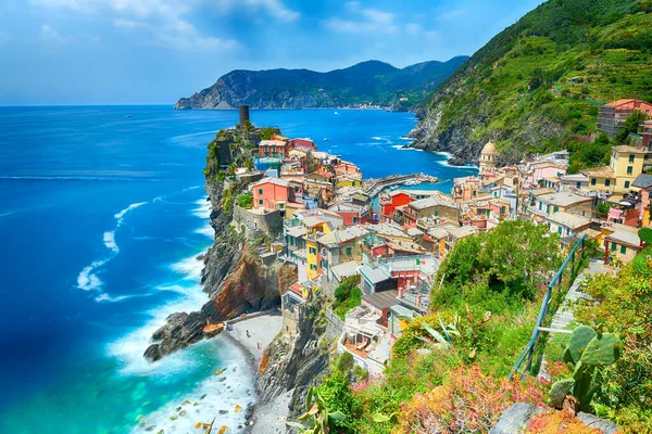 Célèbre ville de Vernazza en Italie — Photo