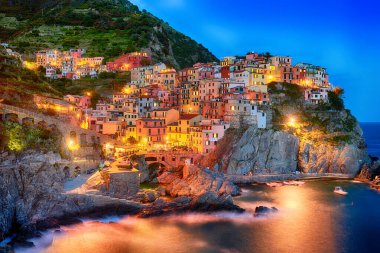 İtalya 'nın ünlü şehri Manarola - Cinque Terre, Liguria