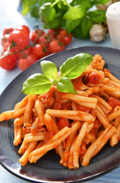 Těstoviny Italského Stylu Rajčatovou Omáčkou — Stock fotografie