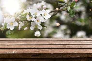 Boş eski tahta masa arkaplanı