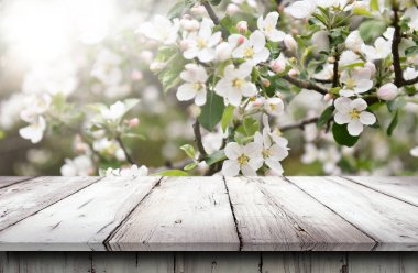 Boş eski tahta masa arkaplanı