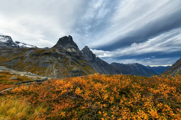 Beautiful Mountains Landscape Autumn — Stock Photo, Image