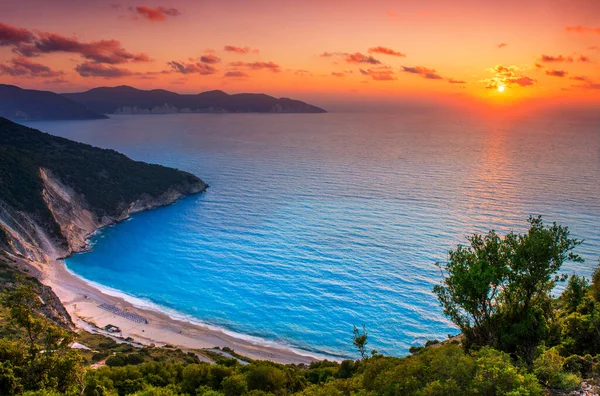 希腊米尔托斯海滩美丽的夏日落日 — 图库照片