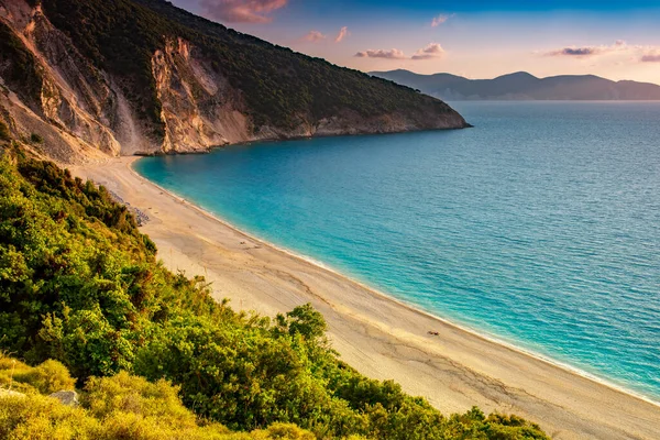 Vacker Sommarsolnedgång Mirtos Strand Grekland — Stockfoto