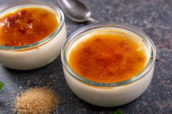 Creme Brulee Gustoso Dolce Tradizionale Francese — Foto Stock