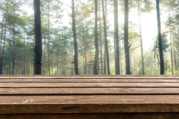 Boş eski tahta masa arkaplanı 