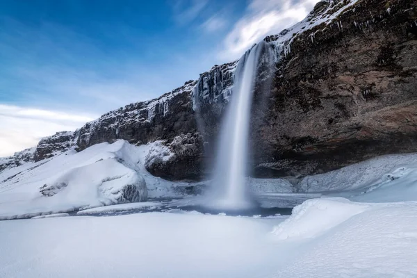 Słynny Wodospad Seljalandsfoss Islandii Zimą — Zdjęcie stockowe