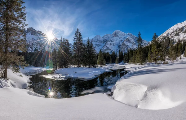 Prachtig Panorama Van Bergen Tijdens Winter — Stockfoto