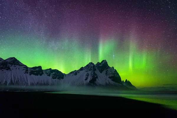 Aurora Borealis Zlanda Nın Ünlü Stokksness Plajında — Stok fotoğraf