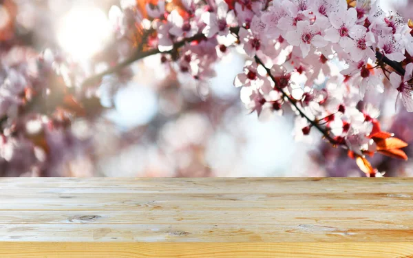 Boş eski tahta masa arkaplanı