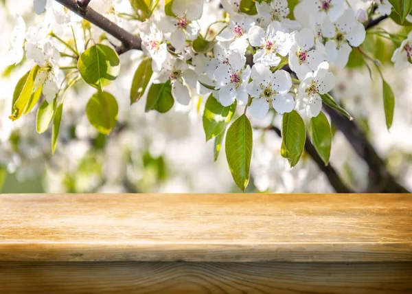 Eski boş tahta masa arkaplanı