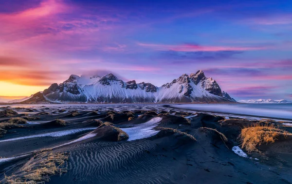 Διάσημη Παραλία Stokksness Στην Ισλανδία Κατά Διάρκεια Του Ηλιοβασιλέματος — Φωτογραφία Αρχείου